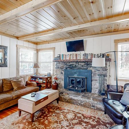 Chic Carnelian Bay Cabin 외부 사진
